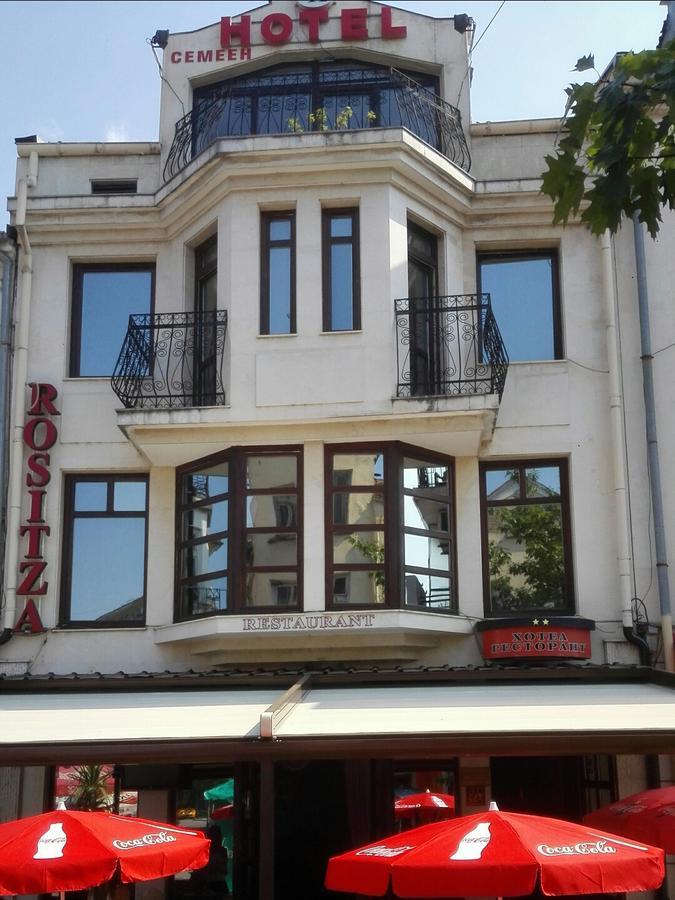 Family Hotel Rositsa Sevlievo Eksteriør billede